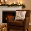 Kerstkussen met kerstboomprint en rode pompons – Urbane Hide Urbane Hide