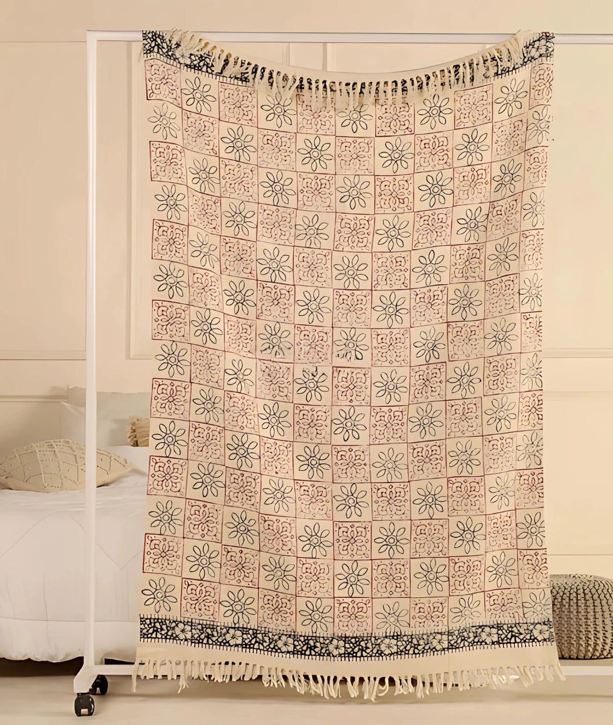 130x180cm decoratief plaid on a hanger - Urbane Hide