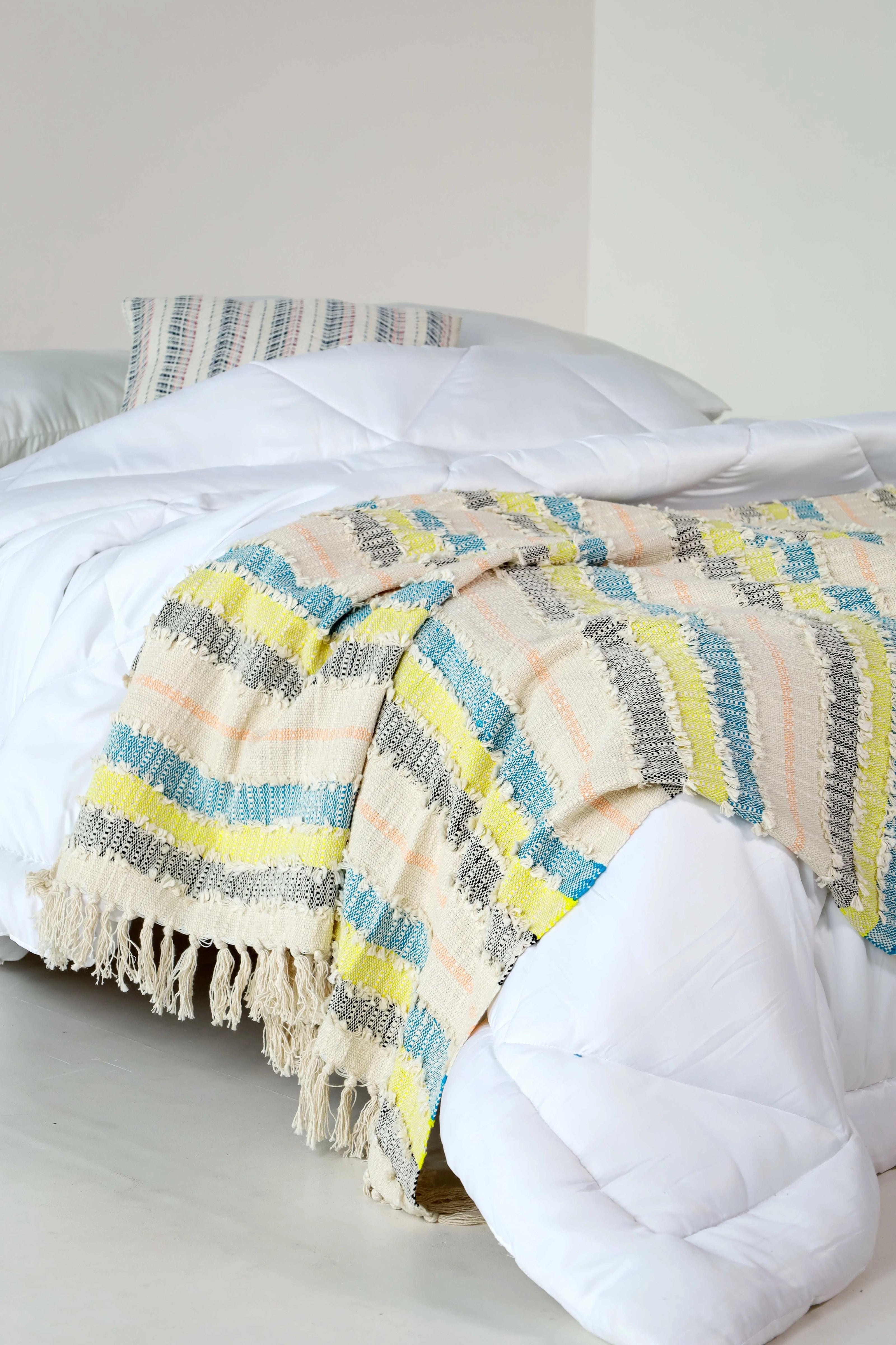 Kleurrijke gestreepte plaid met franjes katoen – Urbane Hide Urbane Hide