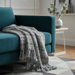 Plaid grijs met franjes voor bank of bed - Urbane Hide 