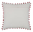 Kerstkussen met kerstboomprint en rode pompons – Urbane Hide 