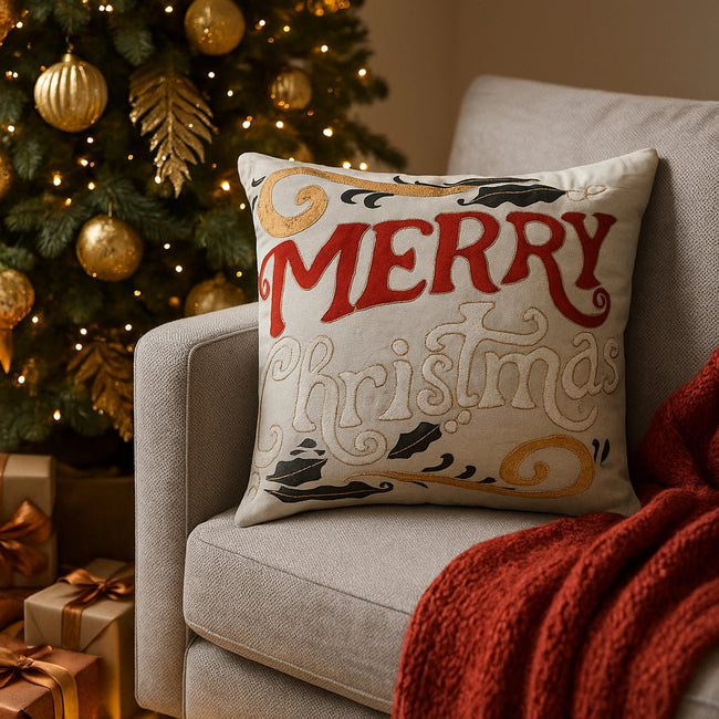 Kerstkussen met luxe borduursel en feestelijke tekst – Urbane Hide Urbane Hide