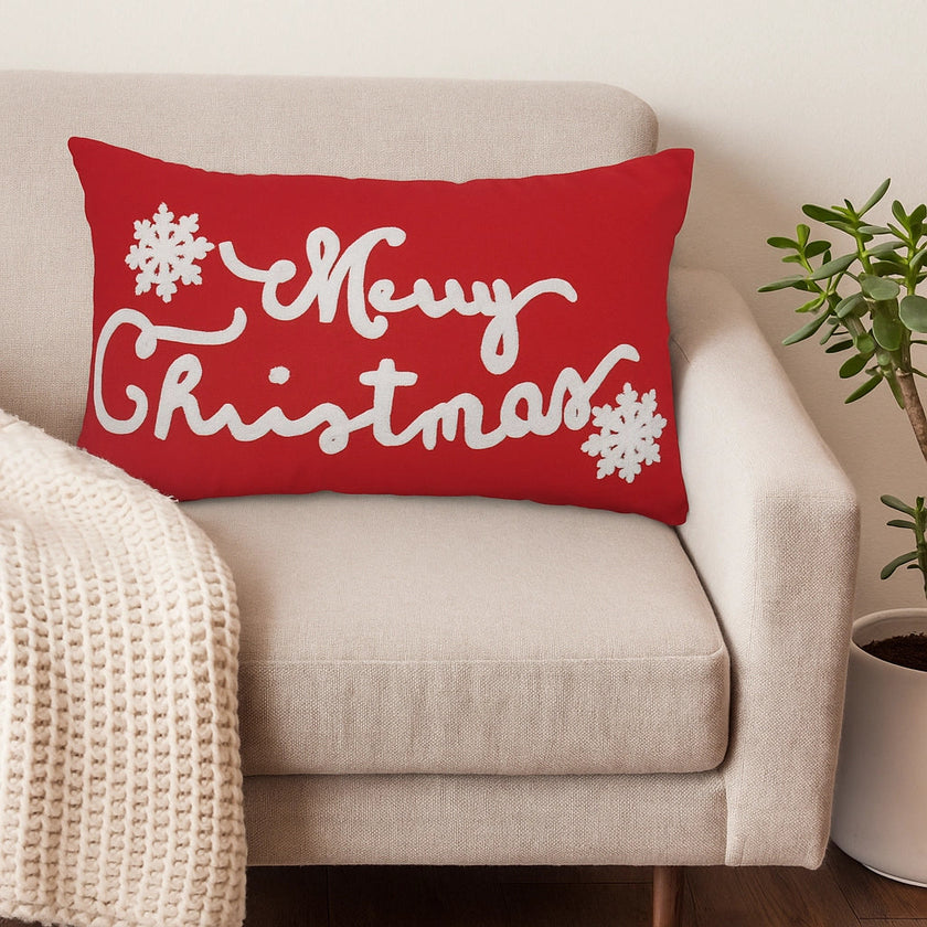 Rood Kerstkussen met Tekst & Sneeuwvlokken – Urbane Hide Urbane Hide