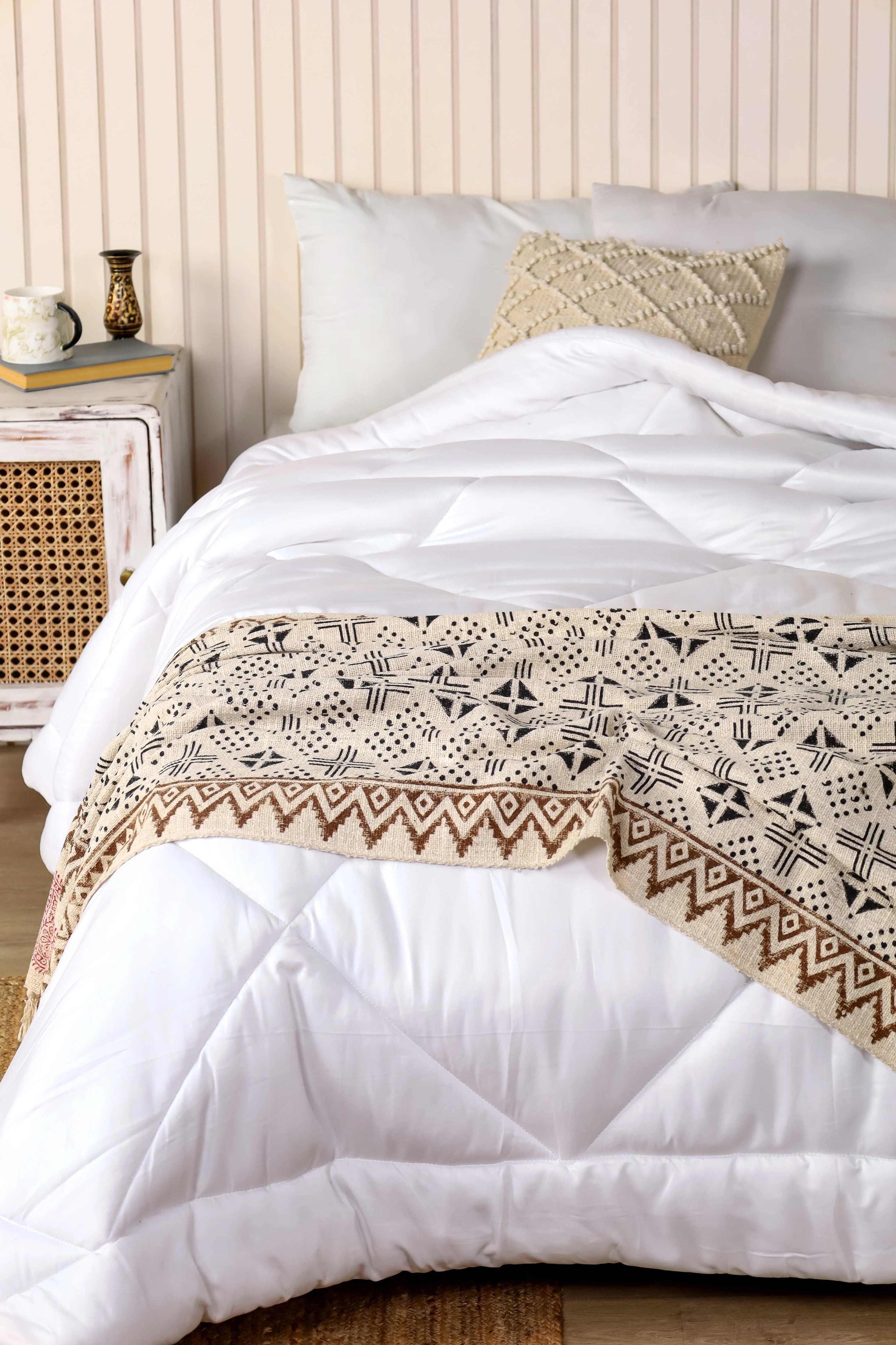 Beige Deken met Zwarte Tribal Print & Franje | Urbane Hide Urbane Hide