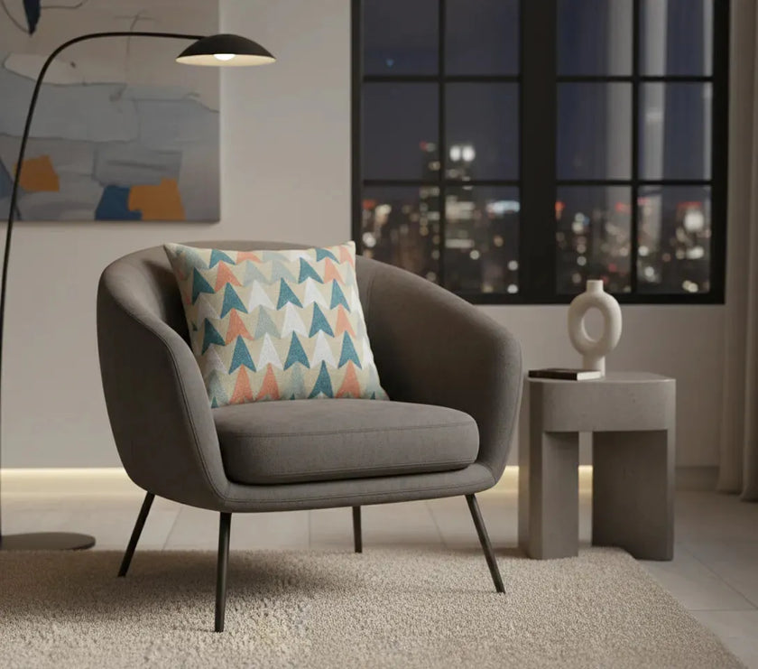 Kussen met gekleurde driehoek patroon retro stijl - Urbane Hide