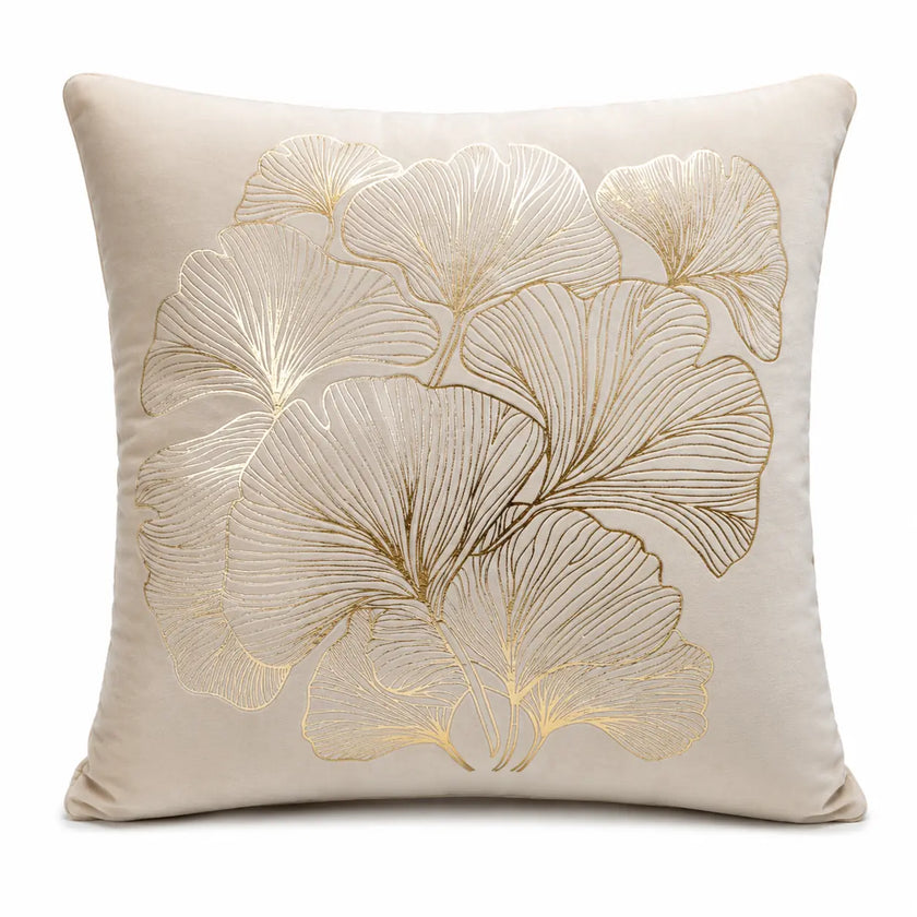 Kerstkussen goud fluweel met ginkgo blad print decoratie
