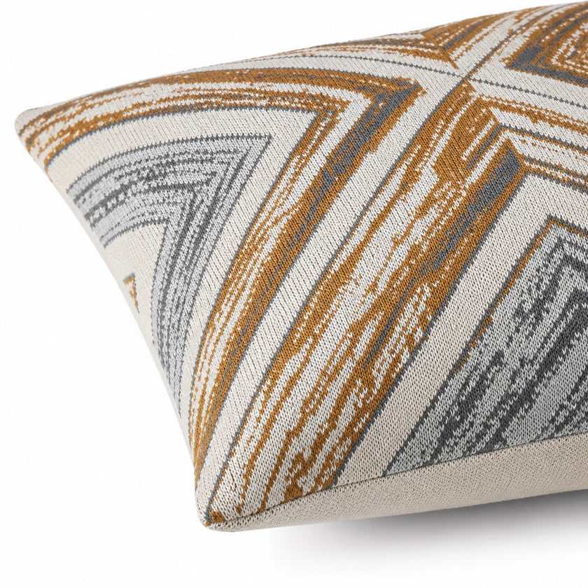 Coussin décoratif géométrique gris ocre | Urbane Hide