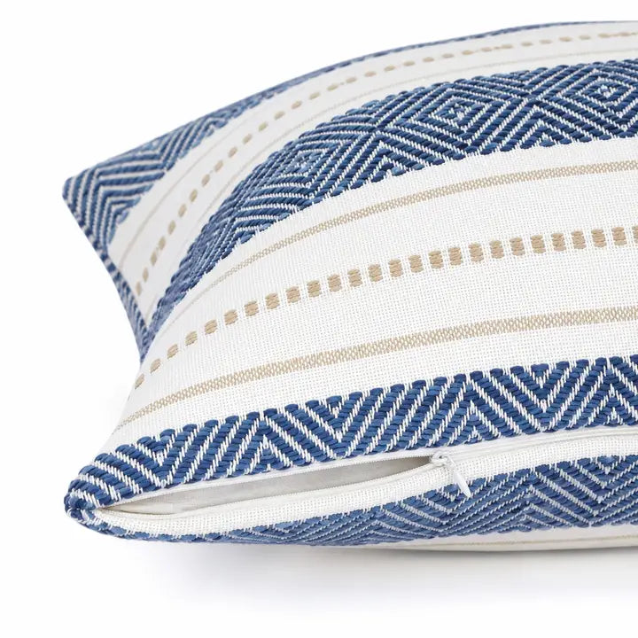 kussenhoes blauw wit met decoratieve strepen