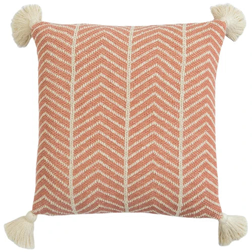 Terracotta Zierkissen mit Chevron und Quasten – Urbane Hide