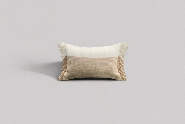 30x50cm decoratief kussen on a shadow - Urbane Hide 