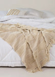 Beige Woonplaid met Textuur & Franjes – Urbane Hide Urbane Hide
