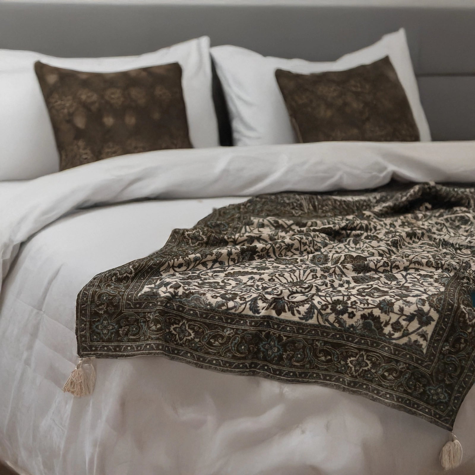 Greyloom Bloemrijk Katoenen Handgeweven Plaid – Urbane Hide Urbane Hide